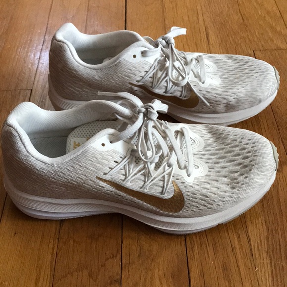 Nike Shoes - Nike Zoom Sneakers